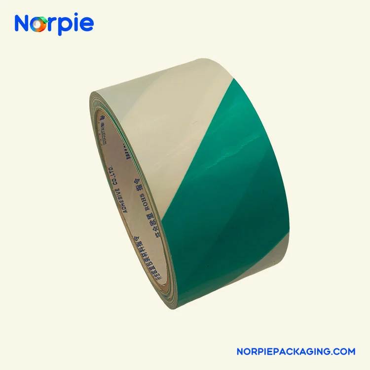 Зелено-белая предупреждающая лента